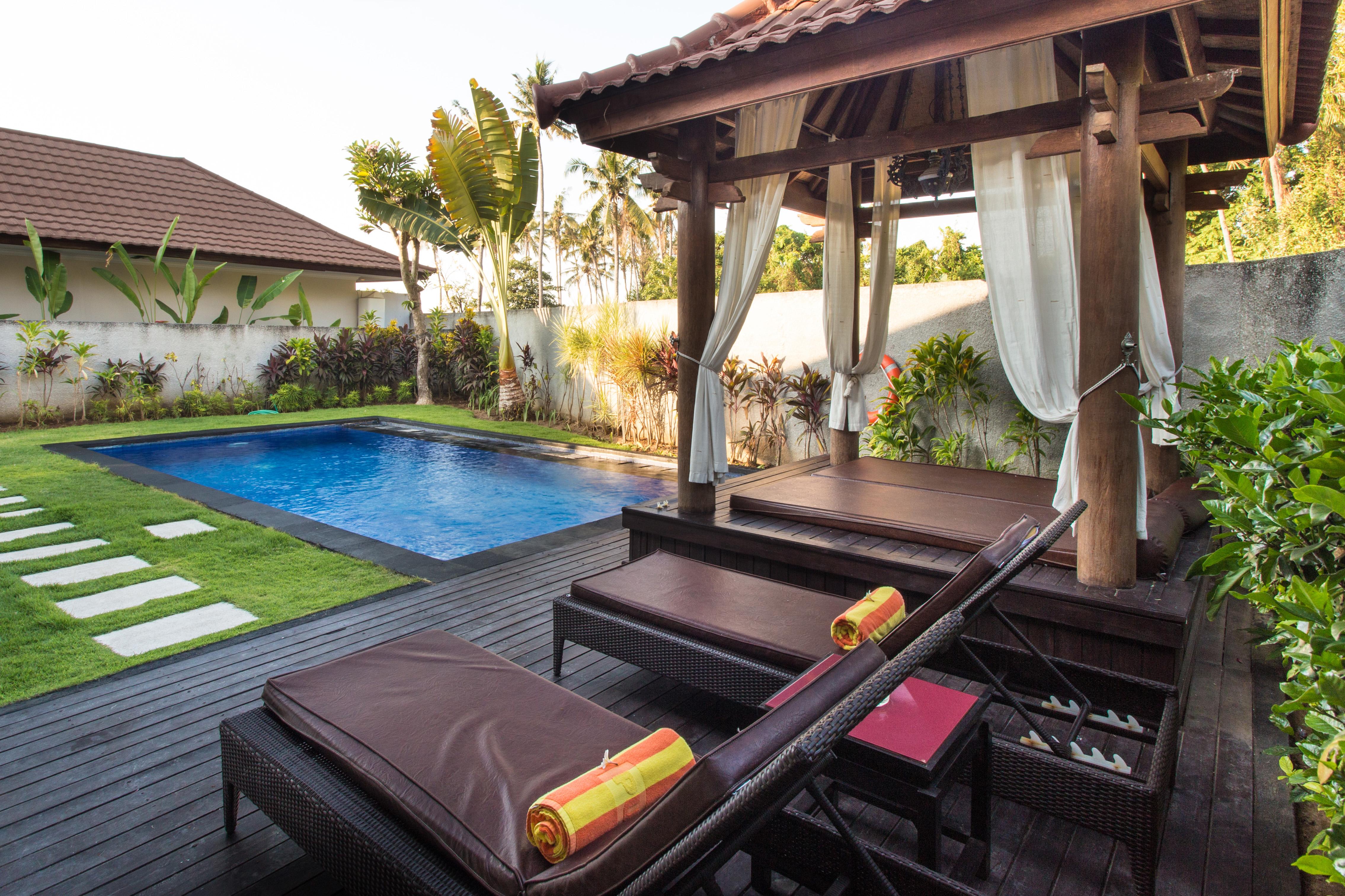 Puri Saron Hotel Baruna Beach Lovina Exteriör bild