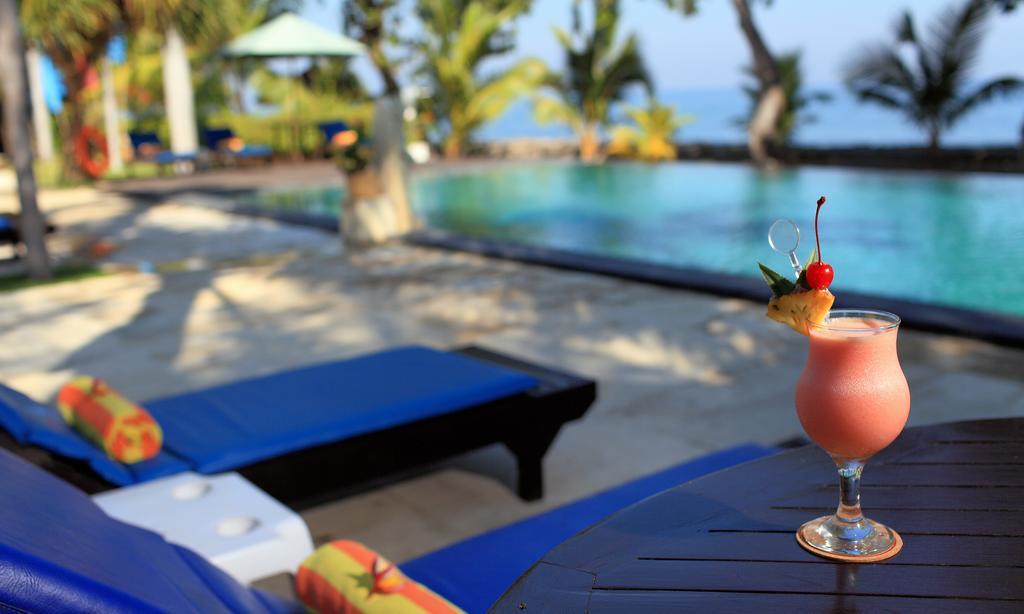 Puri Saron Hotel Baruna Beach Lovina Exteriör bild