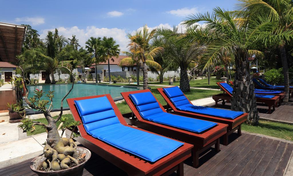 Puri Saron Hotel Baruna Beach Lovina Exteriör bild