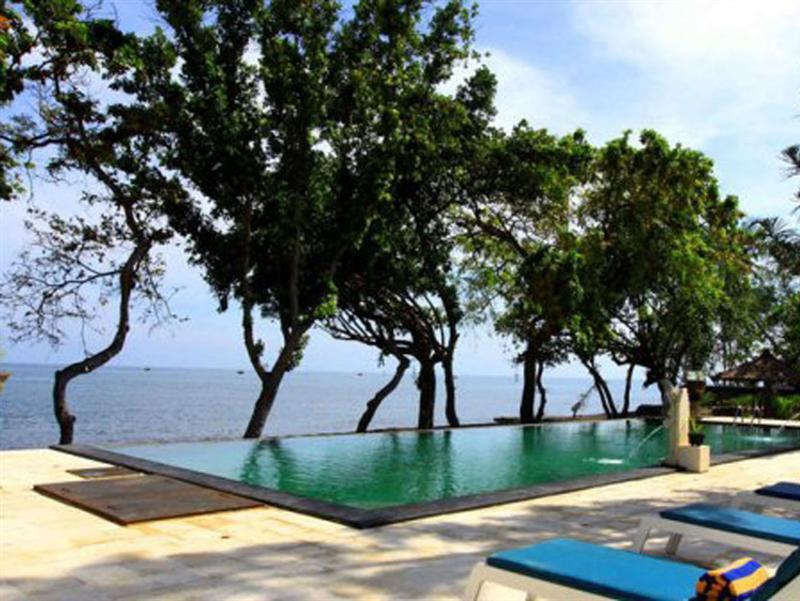 Puri Saron Hotel Baruna Beach Lovina Exteriör bild
