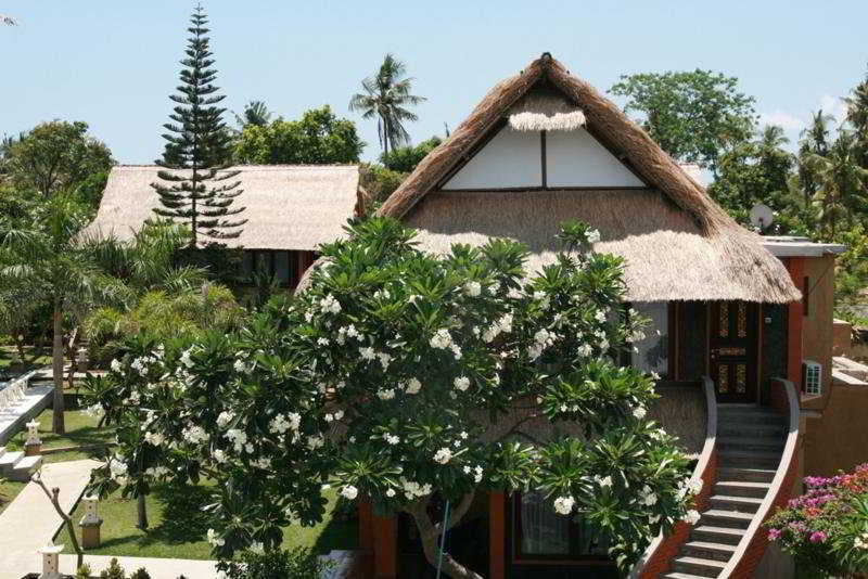 Puri Saron Hotel Baruna Beach Lovina Exteriör bild